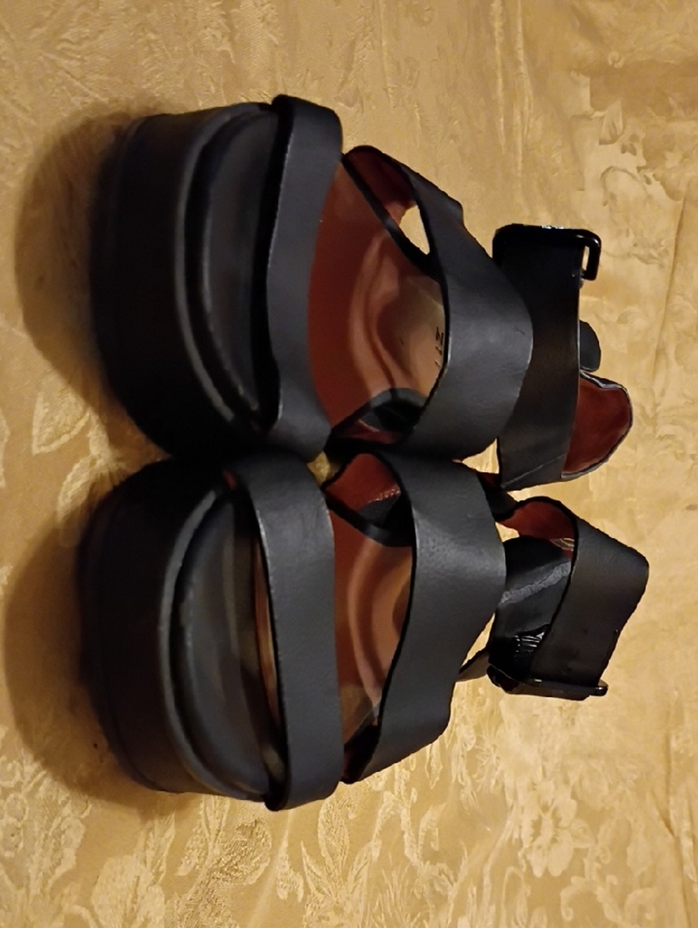 NATURALIZER Women's Black Platform Strappy Sandals Size 6.5